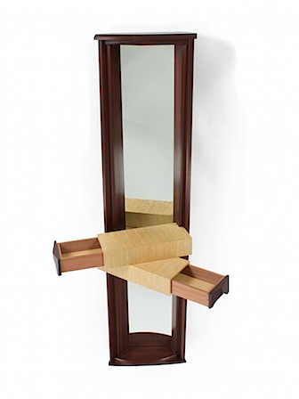 Mirror-Two-Drawers-SecondView.jpg