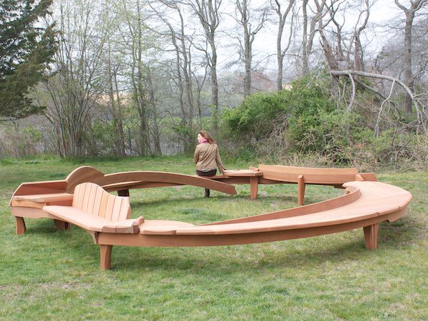 Circle bench #1 showing sweeping curves